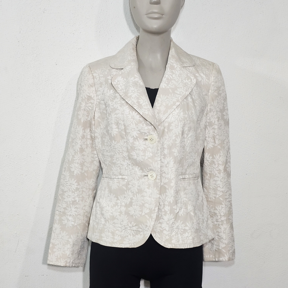 Ann Taylor. Petites  Cream Floral Jacquard Blazer